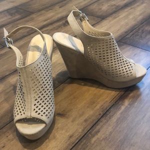 Chinese Laundry Suede Wedges (Beige/Cream)